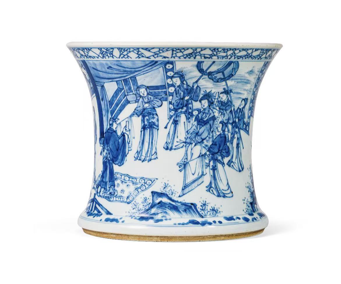 青花庭院人物故事笔筒